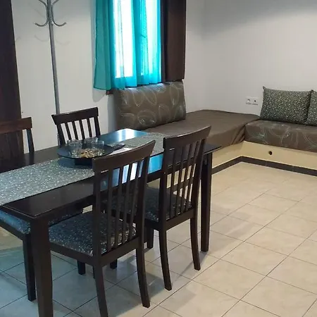 Vazeos Apartment Karterados (Santorini)
